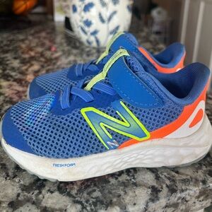 Toddler New Balance sneakers, size 6 toddler, blue